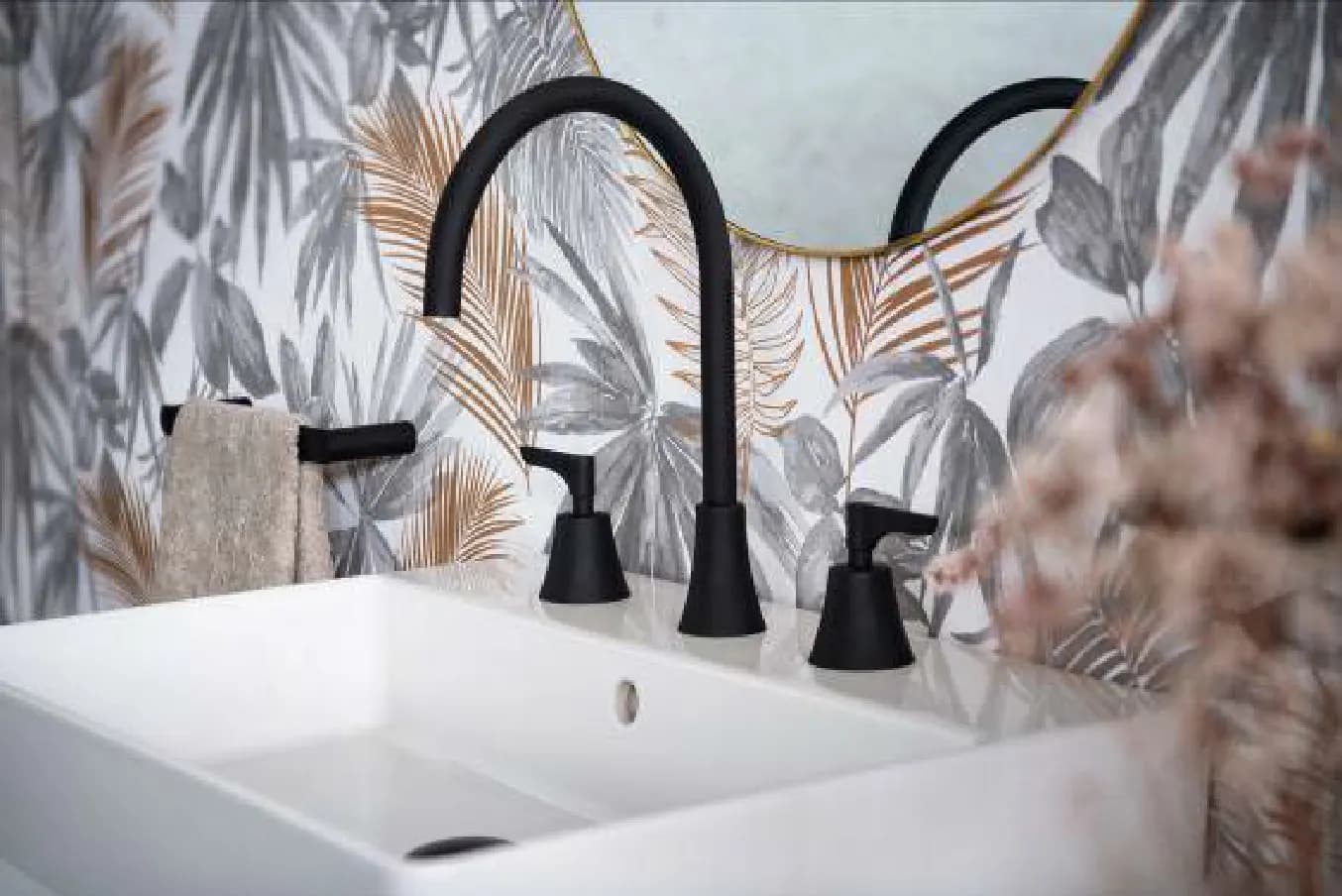 Adagietto deck-mounted basin tap by Ramon Soler®