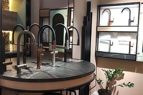 Showroom Dragos, Bucarest