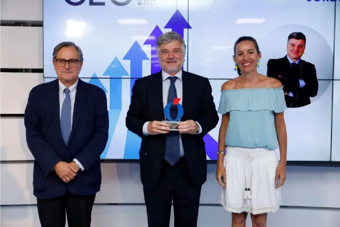 Francisco Marhuenda, Jordi Soler und Eugenia Carballedo bei der Verleihung der Preise „CEO des Jahres“